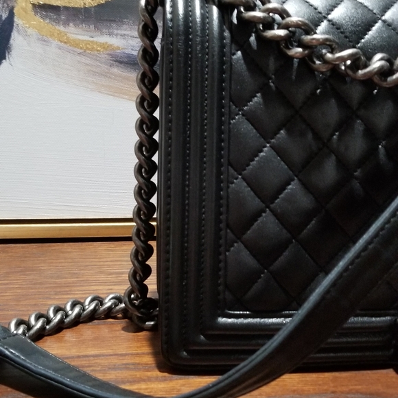 Traded Chanel Boy Bag New Medium Lambskin - Picture 14 of 16